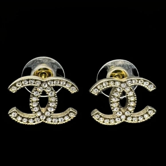 CHANEL Gold CC Logo earrings crystals Statement earrings - Picture 1 of 3